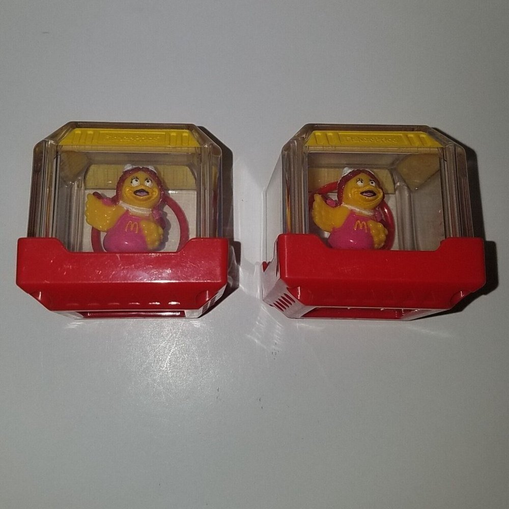 2 Fisher Price Peek-A-Boo Blocks Lot McDonald's Character Birdie Bird Ring Toss